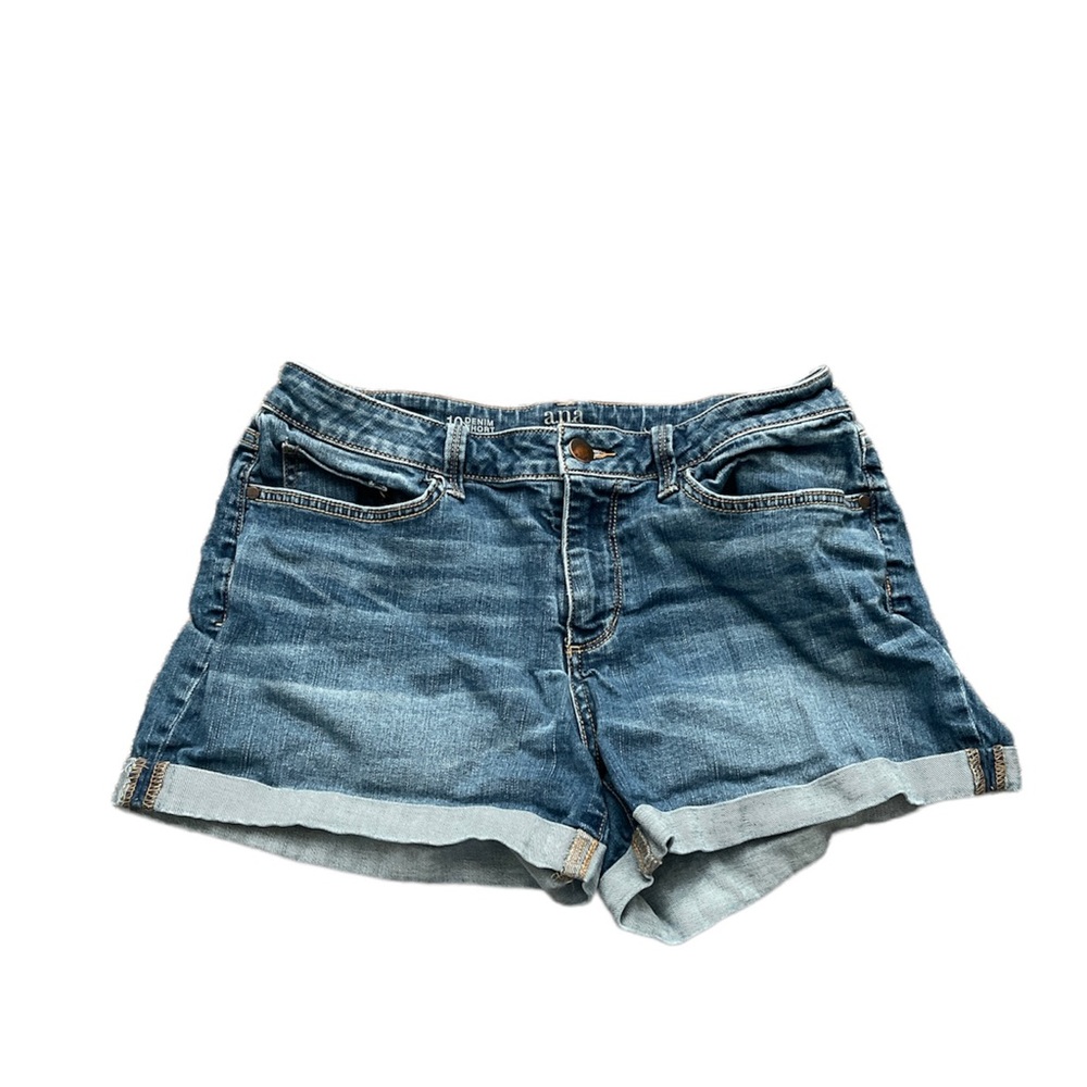 Mid Wash Denim Shorts! Size 10!!